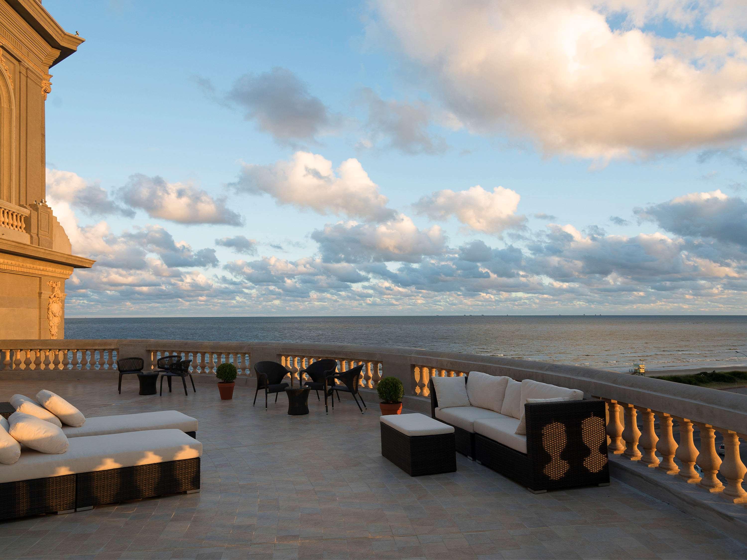 Sofitel Montevideo Casino Carrasco & Spa Luaran gambar The terrace