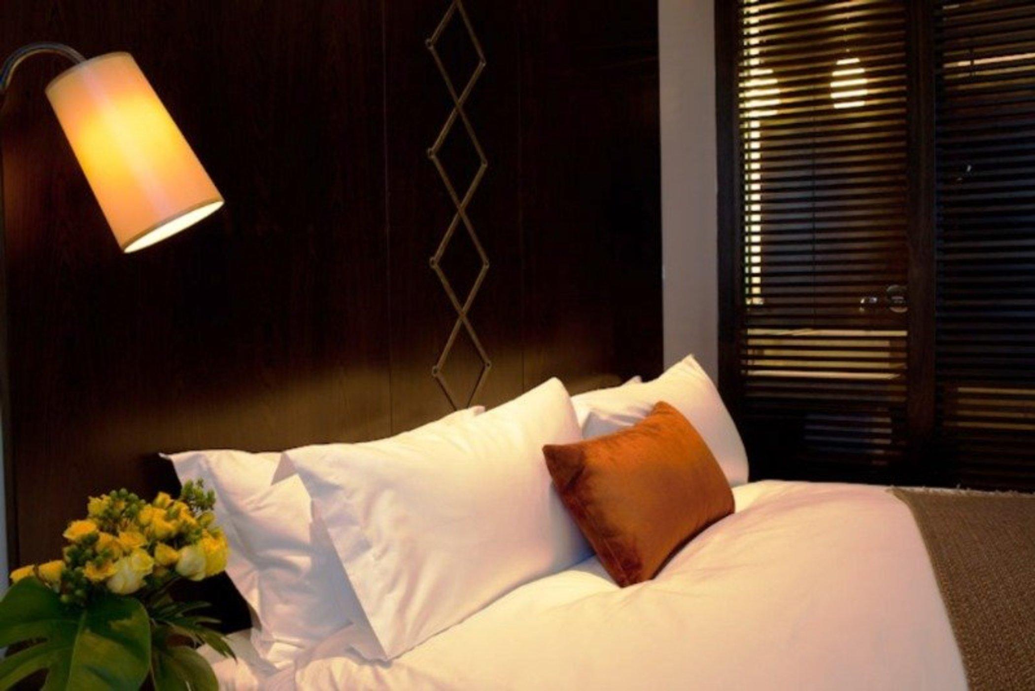 Sofitel Montevideo Casino Carrasco & Spa Luaran gambar A bed with pillows