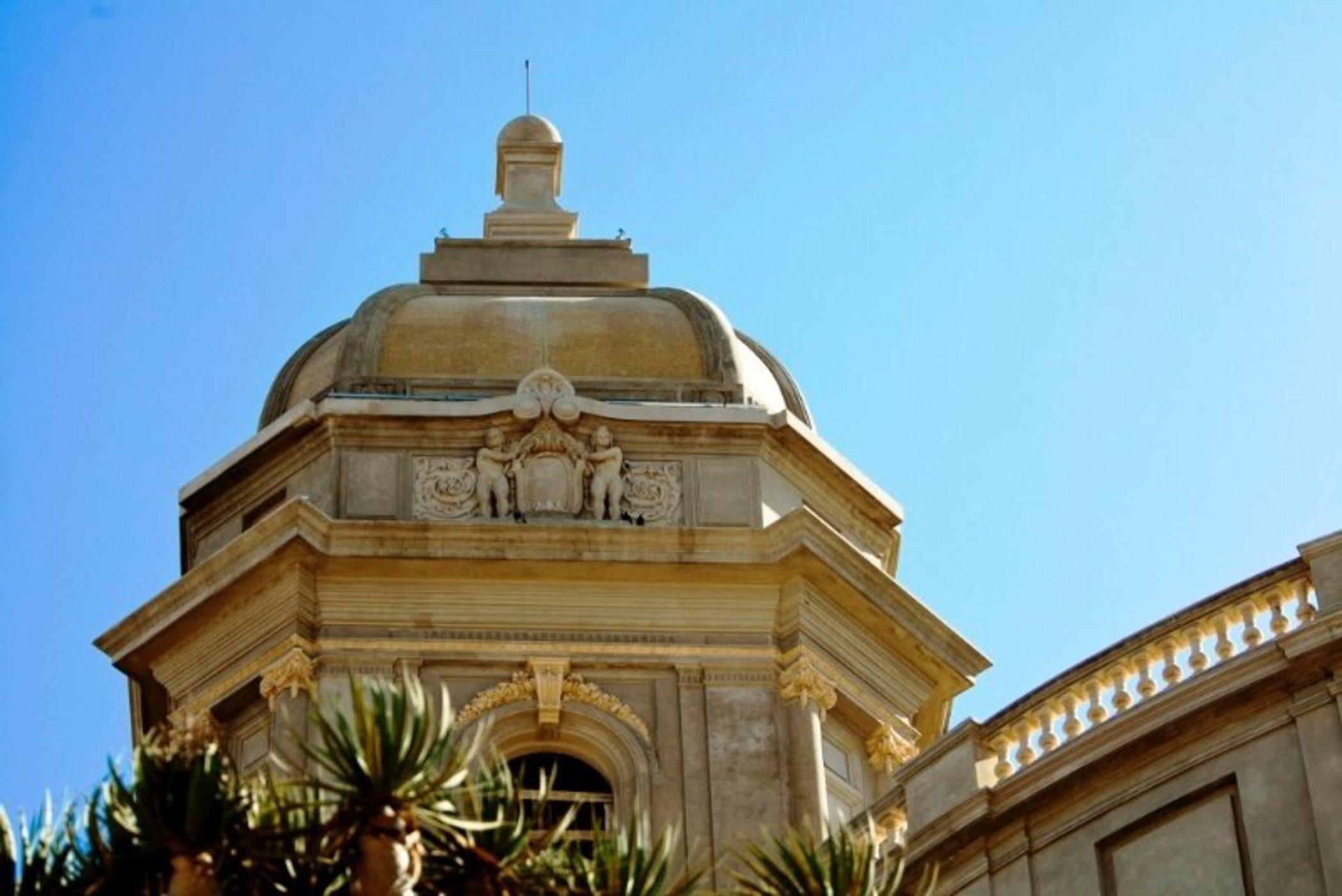 Sofitel Montevideo Casino Carrasco & Spa Luaran gambar The dome of the church