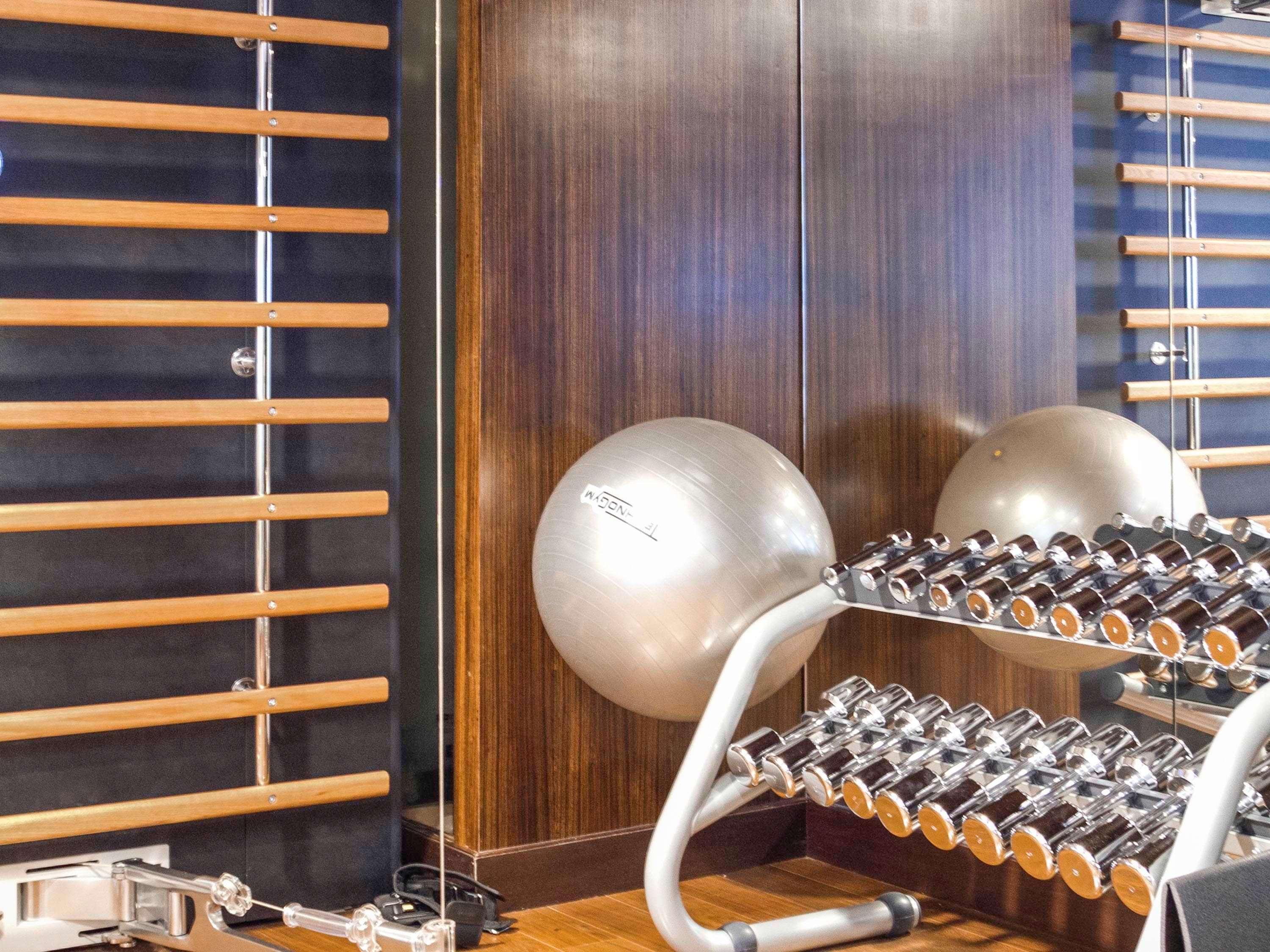 Sofitel Montevideo Casino Carrasco & Spa Luaran gambar The gym at the 50m pool