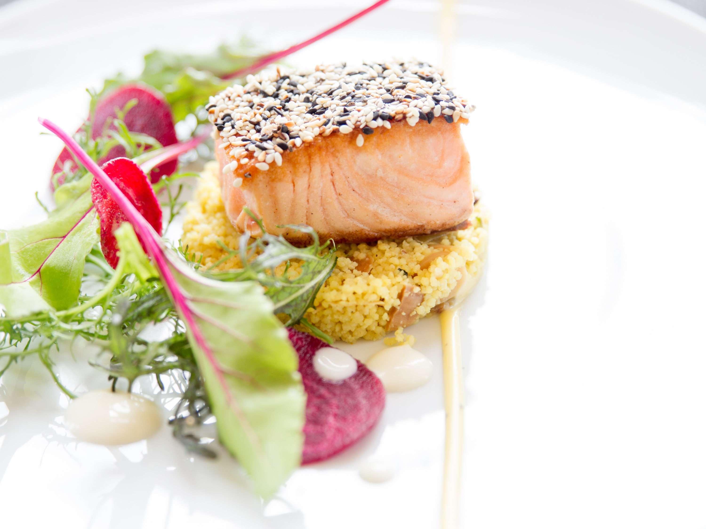 Sofitel Montevideo Casino Carrasco & Spa Luaran gambar Salmon with quinoa