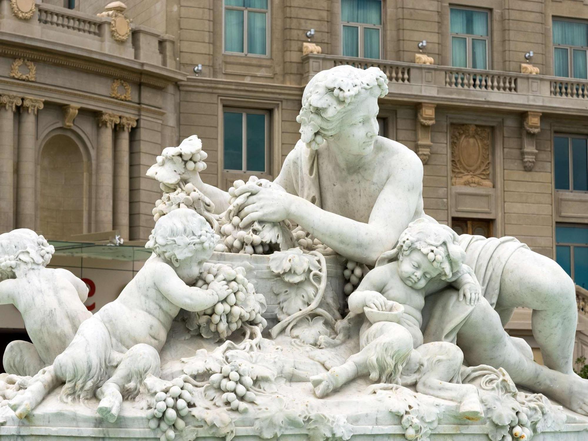 Sofitel Montevideo Casino Carrasco & Spa Luaran gambar Fountain of the Three Graces
