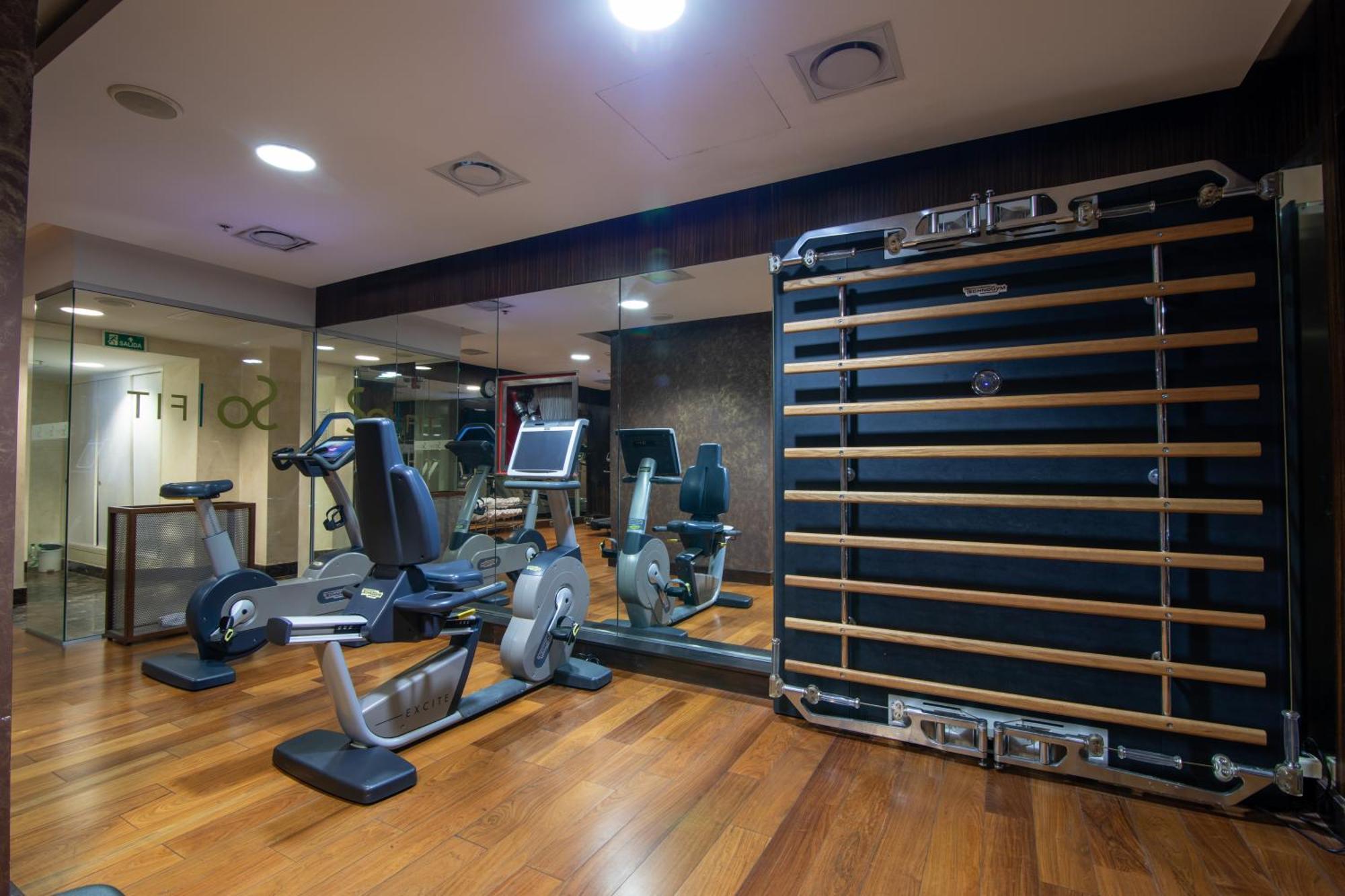 Sofitel Montevideo Casino Carrasco & Spa Luaran gambar The gym at The Dorchester